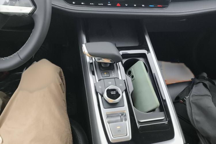 Used CHANGAN NEVO Q05 2024 Truly Delicious Version 125 Excellence Edition CATL Gear Lever