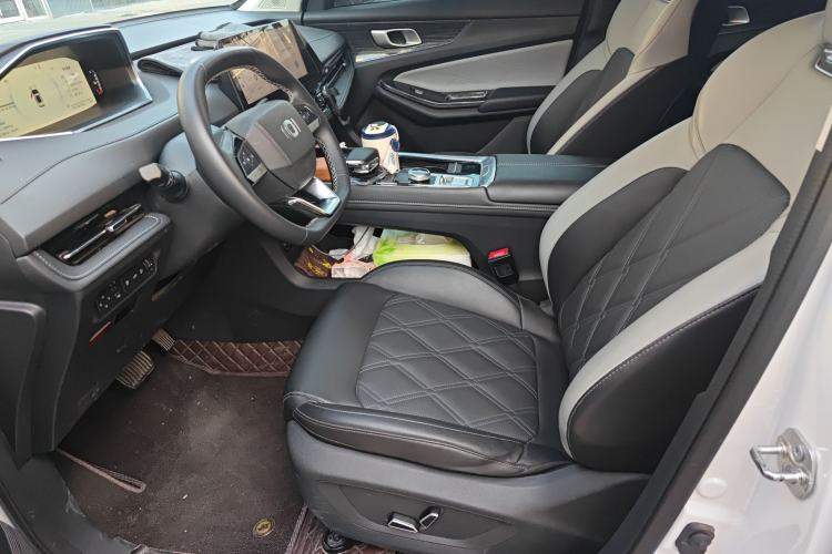 Used CHANGAN NEVO Q05 2024 Truly Delicious Version 125cc Superior Design CATL Left Front Seat