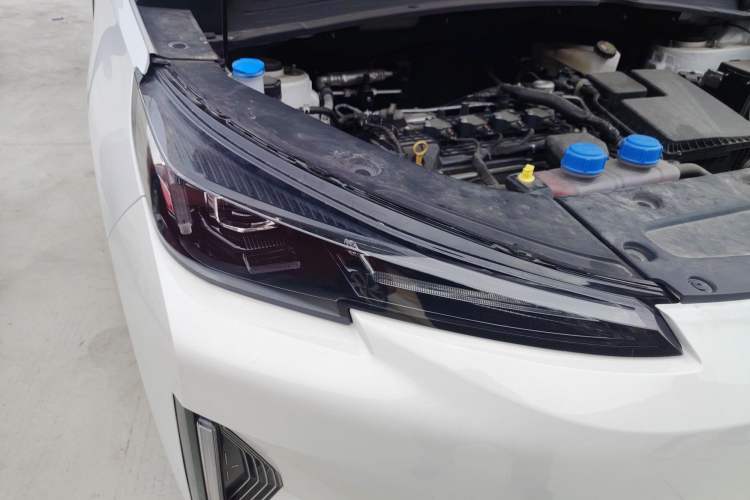Used CHANGAN NEVO Q05 2024 Truly Delicious Version 125cc Superior Design CATL Right Front Headlight