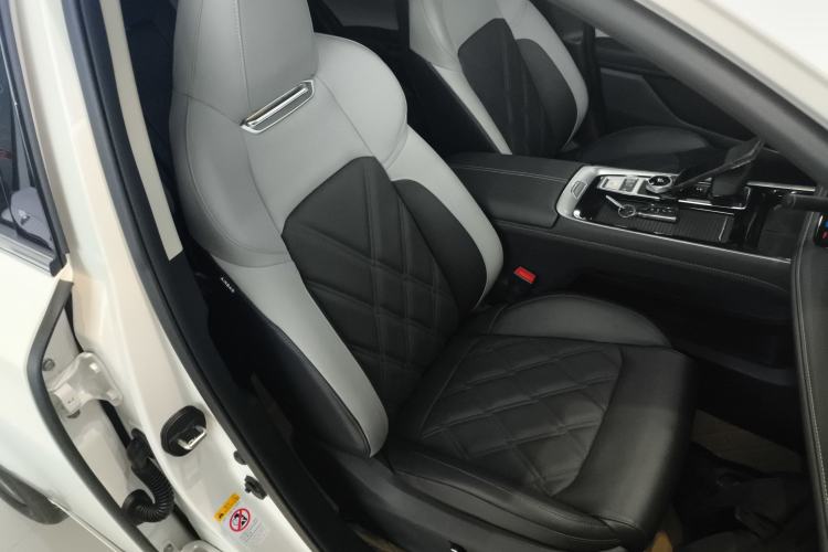 Used CHANGAN NEVO Q05 2024 Truly Delicious Version 125 Excellence Edition CATL Right Front Seat
