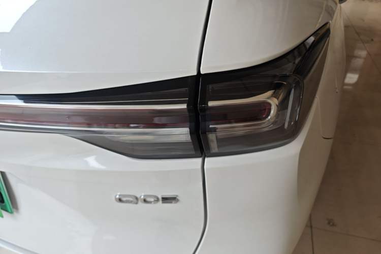 Used CHANGAN NEVO Q05 2024 Truly Delicious Version 125cc Superior Design CATL Right Rear Taillight