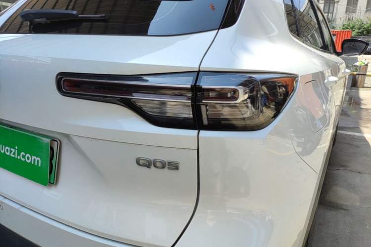 Used CHANGAN NEVO Q05 2024 All-New Flavorful Edition 125 Flagship Model - CATL Right Rear Taillight