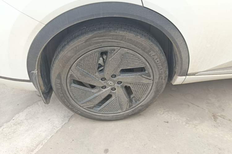 Used CHANGAN NEVO Q05 2024 All-New Flavorful Edition 125 Flagship Model - CATL Right Rear Wheel Hub