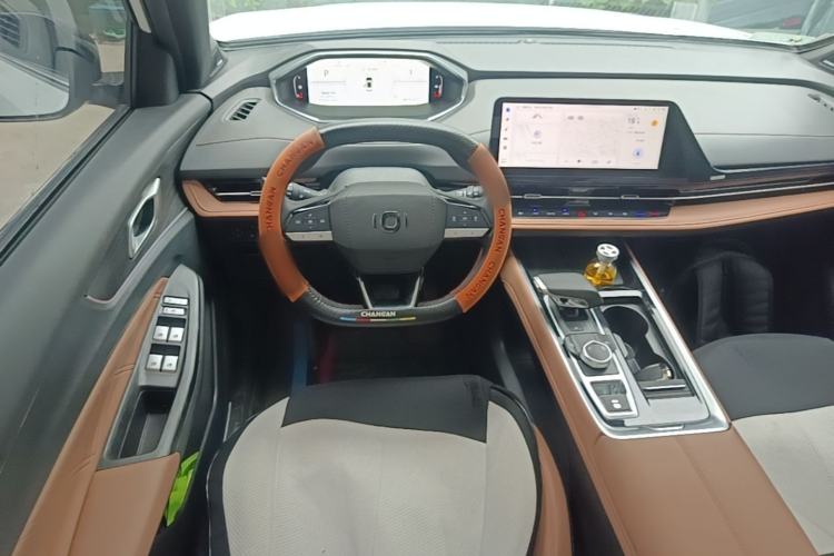 Used CHANGAN NEVO Q05 2024 All-New Flavorful Edition 125 Flagship Model - CATL Steering Wheel