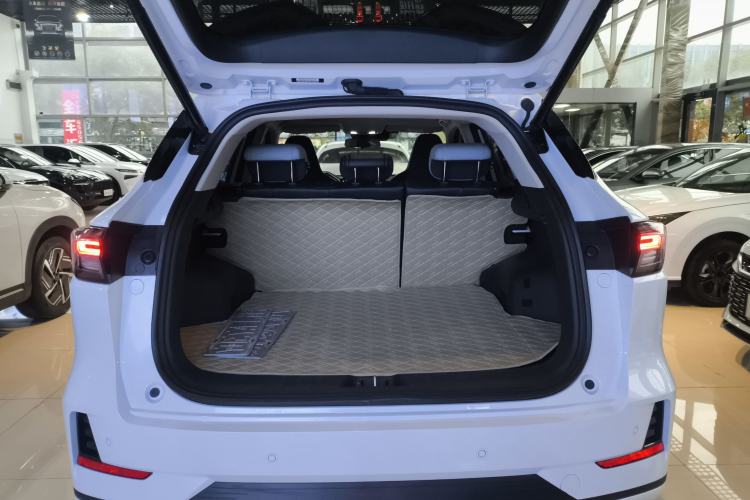 Used CHANGAN NEVO Q05 2024 Truly Delicious Version 125 Excellence Edition CATL Trunk