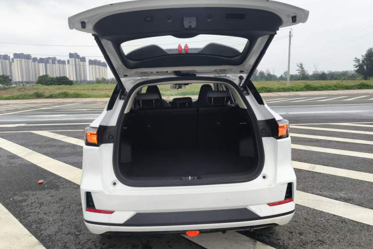 Used CHANGAN NEVO Q05 2024 Truly Delicious Version 125 Excellence Edition CATL Trunk