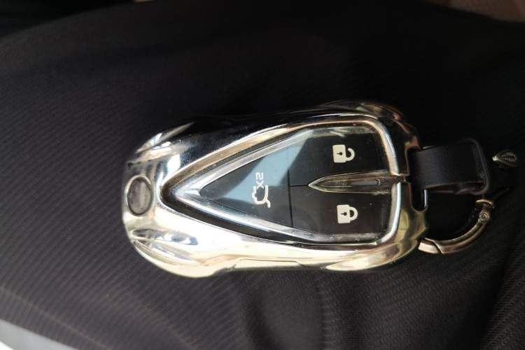 Used CHANGAN NEVO Q05 2024 Truly Delicious Version 125cc Superior Design CATL Vehicle Key