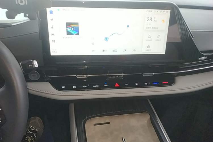 Used CHANGAN NEVO Q05 2025 Truly Delicious Version 125cc Beyond-Excellent Type Audio And AC Panel