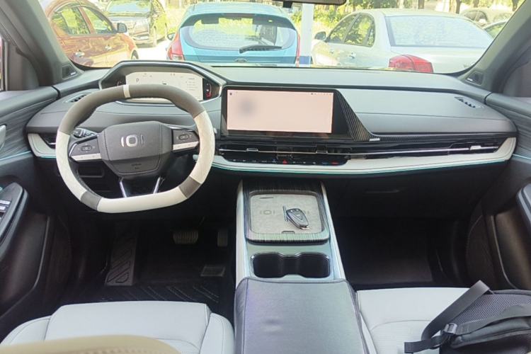 Used CHANGAN NEVO Q05 2025 Truly Delicious Version 125cc Beyond-Excellent Type Center Console