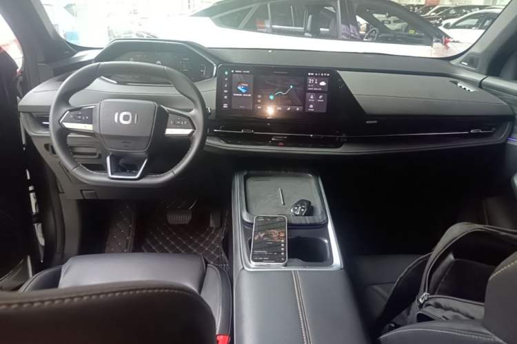 Used CHANGAN NEVO Q05 2025 Truly Delicious Version 125 Deluxe Edition Center Console