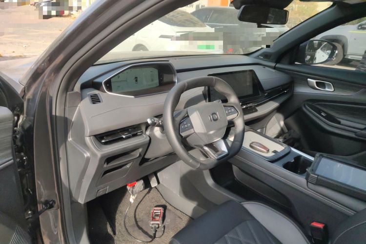 Used CHANGAN NEVO Q05 2025 Truly Delicious Version 125 Deluxe Edition Center Console