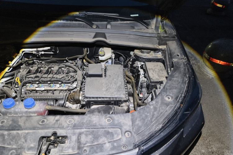 Used CHANGAN NEVO Q05 2025 Truly Delicious Version 125cc Beyond-Excellent Type Engine Bay Left