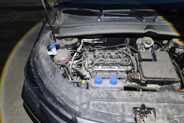 Used CHANGAN NEVO Q05 2025 Truly Delicious Version 125cc Beyond-Excellent Type Engine Bay Right