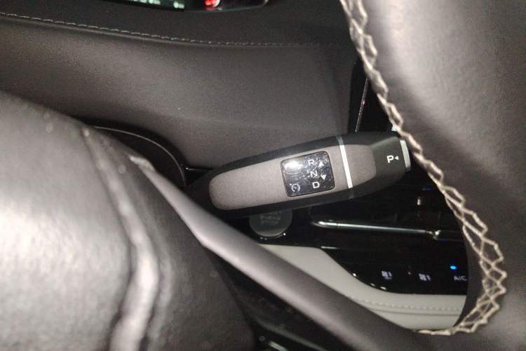 Used CHANGAN NEVO Q05 2025 Truly Delicious Version 125cc Beyond-Excellent Type Gear Lever