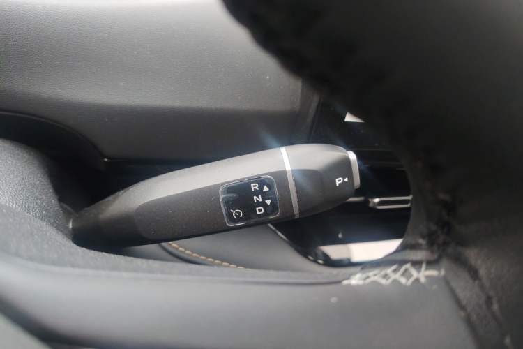 Used CHANGAN NEVO Q05 2025 Truly Delicious Version 125cc Beyond-Excellent Type Gear Lever