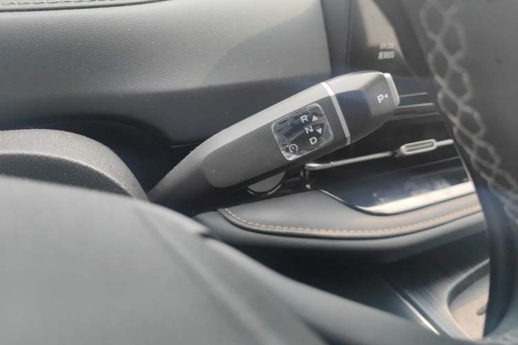 Used CHANGAN NEVO Q05 2025 Truly Delicious Version 125 Deluxe Edition Gear Lever