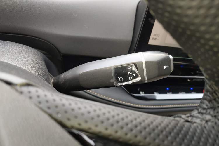Used CHANGAN NEVO Q05 2025 Truly Delicious Version 125 Deluxe Edition Gear Lever