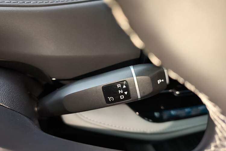 Used CHANGAN NEVO Q05 2025 Truly Delicious Version 125 Deluxe Edition Gear Lever