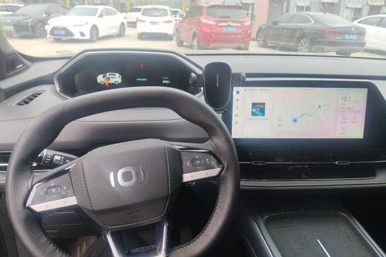 Used CHANGAN NEVO Q05 2025 Truly Delicious Version 125cc Beyond-Excellent Type Interior 3