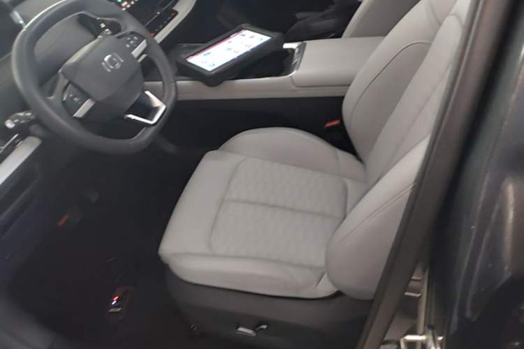 Used CHANGAN NEVO Q05 2025 Truly Delicious Version 125 Leading-Edge Edition Left Front Seat