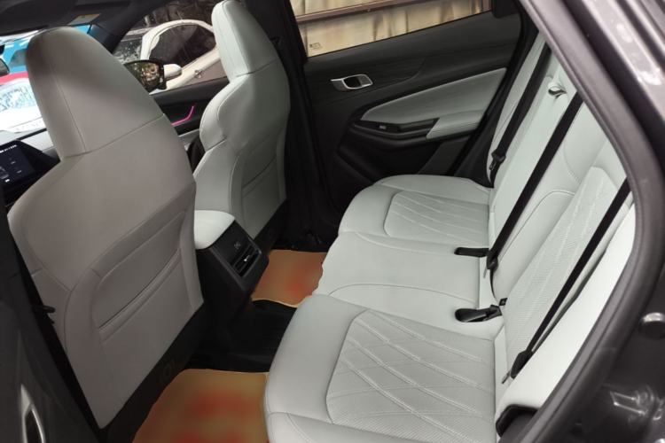 Used CHANGAN NEVO Q05 2025 Truly Delicious Version 125 Deluxe Edition Left Rear Seat