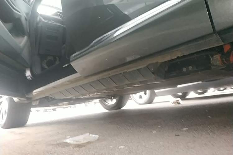 Used CHANGAN NEVO Q05 2025 Truly Delicious Version 125cc Beyond-Excellent Type Left Side Sill