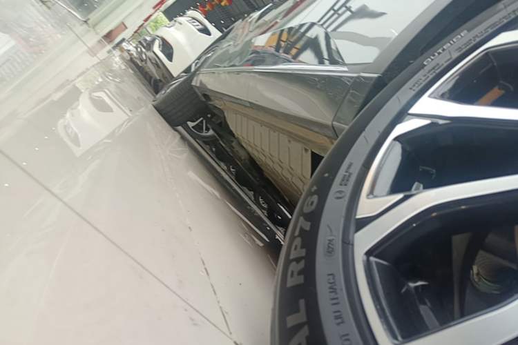 Used CHANGAN NEVO Q05 2025 Truly Delicious Version 125 Deluxe Edition Left Side Sill