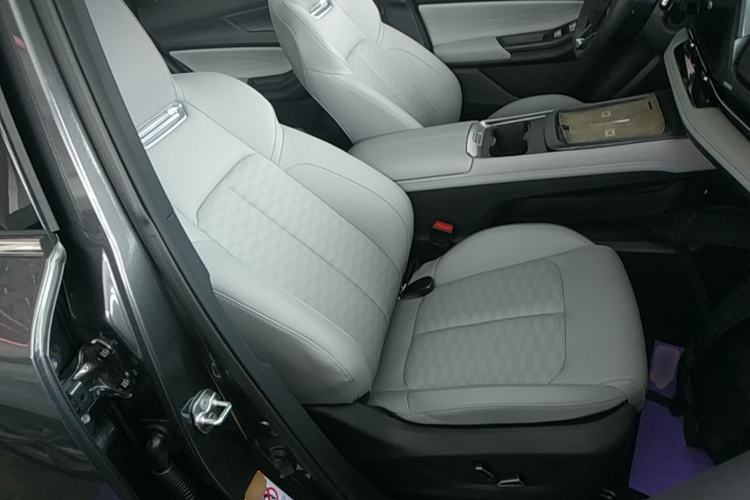 Used CHANGAN NEVO Q05 2025 Truly Delicious Version 125cc Beyond-Excellent Type Right Front Seat