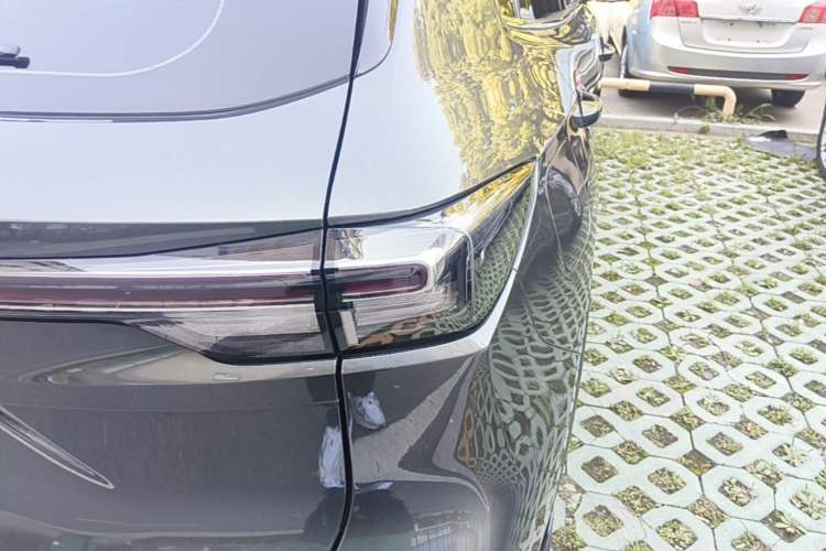 Used CHANGAN NEVO Q05 2025 Truly Delicious Version 125cc Beyond-Excellent Type Right Rear Taillight