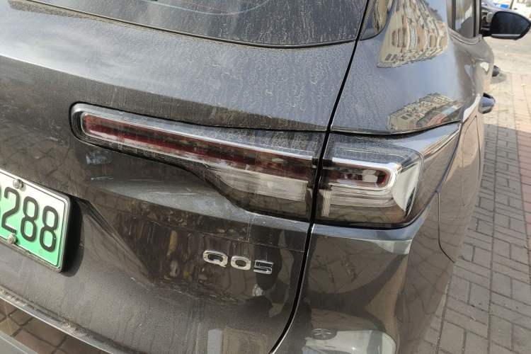 Used CHANGAN NEVO Q05 2025 Truly Delicious Version 125 Deluxe Edition Right Rear Taillight