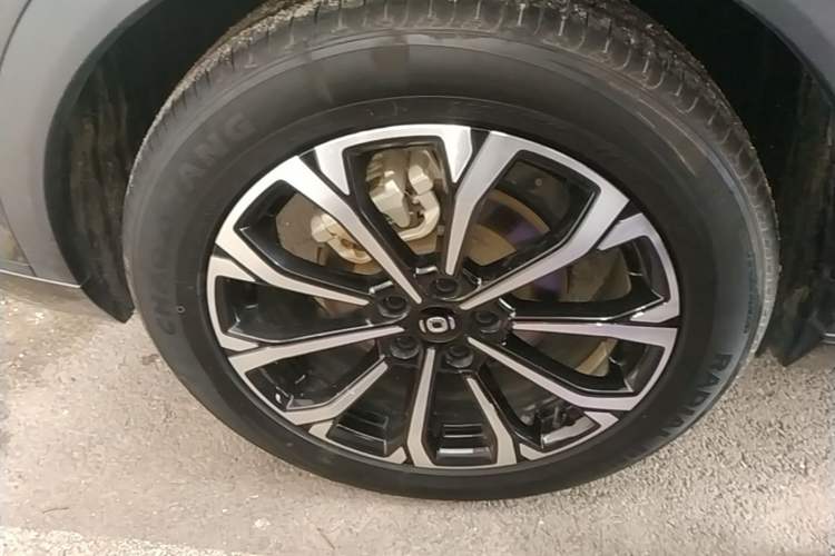 Used CHANGAN NEVO Q05 2025 Truly Delicious Version 125cc Beyond-Excellent Type Right Rear Wheel Hub