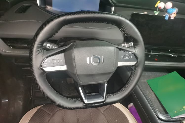 Used CHANGAN NEVO Q05 2025 Truly Delicious Version 125cc Beyond-Excellent Type Steering Wheel