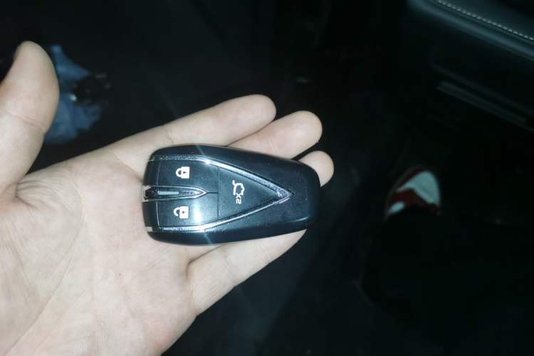 Used CHANGAN NEVO Q05 2025 Truly Delicious Version 125cc Beyond-Excellent Type Vehicle Key