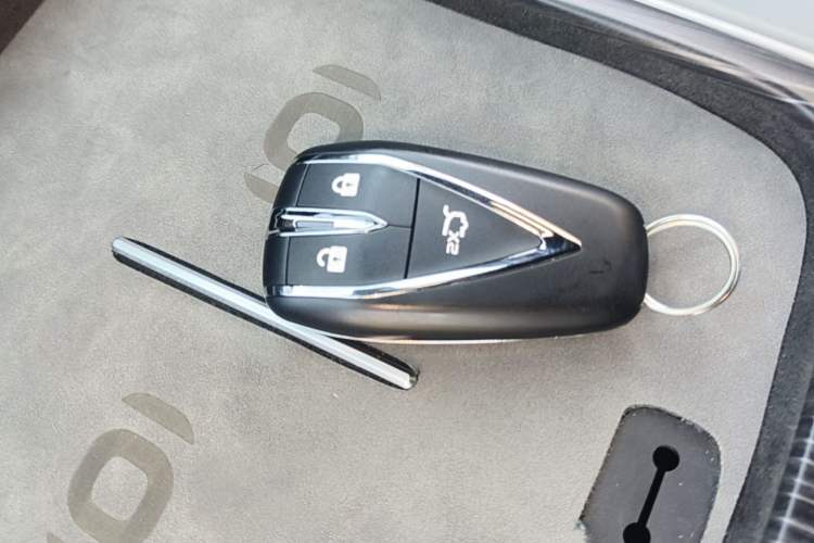 Used CHANGAN NEVO Q05 2025 Truly Delicious Version 125cc Beyond-Excellent Type Vehicle Key