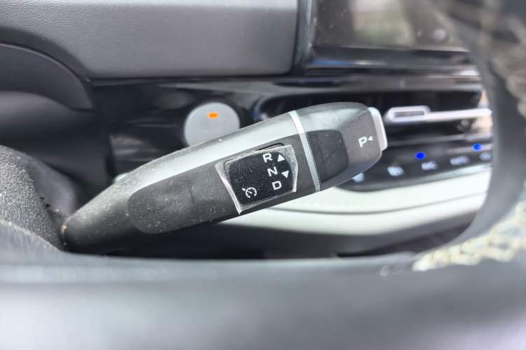 Used CHANGAN NEVO Q05 2025 Truly Delicious Version 125cc Beyond-Excellent Type Gear Lever