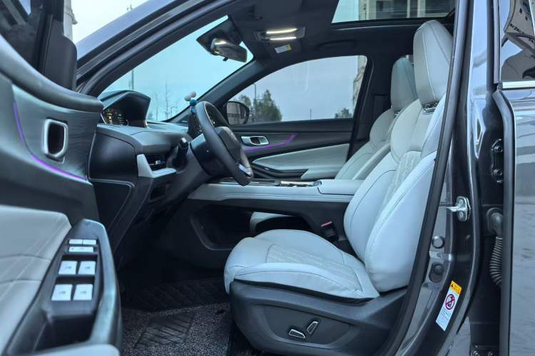 Used CHANGAN NEVO Q05 2025 Truly Delicious Version 125 Deluxe Edition Interior 4