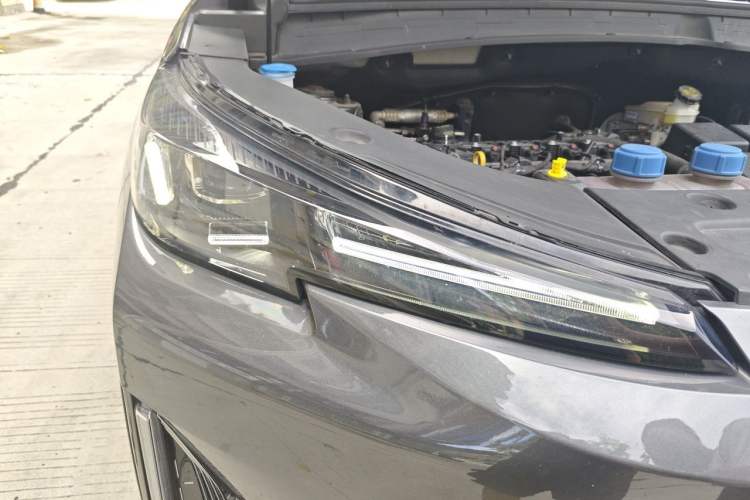 Used CHANGAN NEVO Q05 2025 Truly Delicious Version 125 Deluxe Edition Right Front Headlight