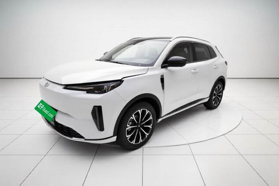 CHANGAN NEVO Q05 2025