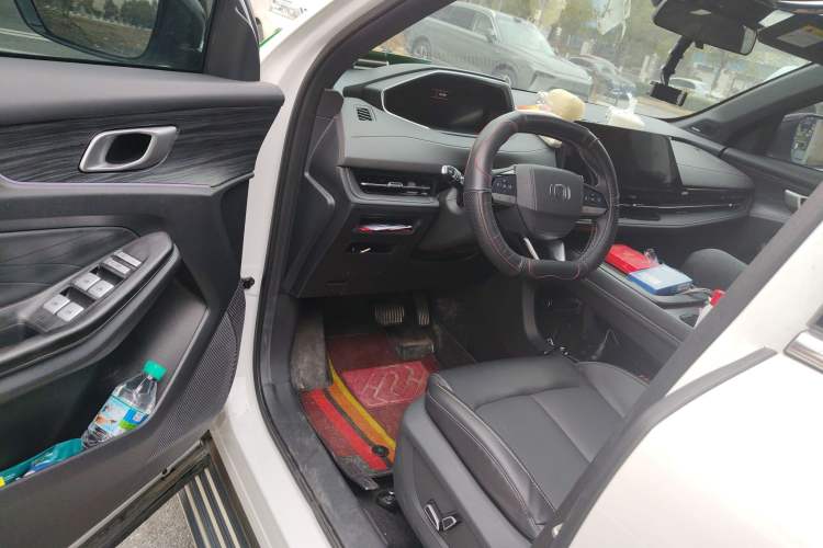 Used CHANGAN NEVO Q05 2025 Truly Delicious Version 125cc Beyond-Excellent Type Driver Seat