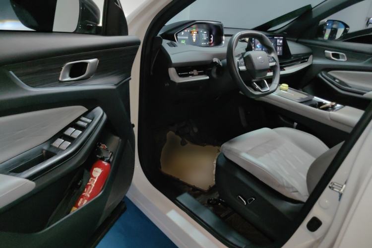 Used CHANGAN NEVO Q05 2025 Truly Delicious Version 125 Deluxe Edition Driver Seat
