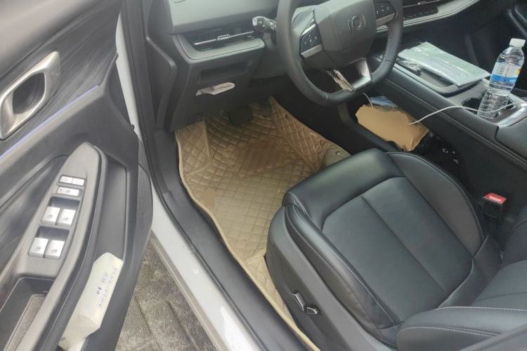 Used CHANGAN NEVO Q05 2025 Truly Delicious Version 125cc Beyond-Excellent Type Driver Seat