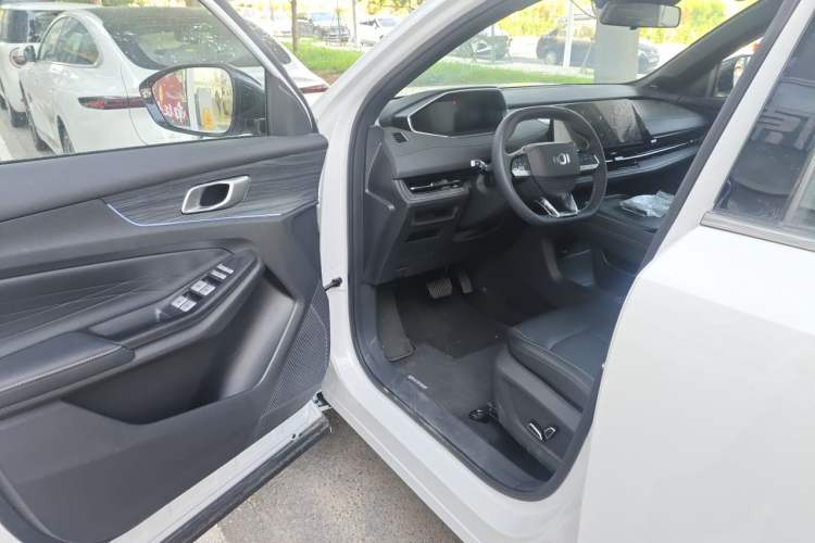 Used CHANGAN NEVO Q05 2025 Truly Delicious Version 125cc Beyond-Excellent Type Driver Seat