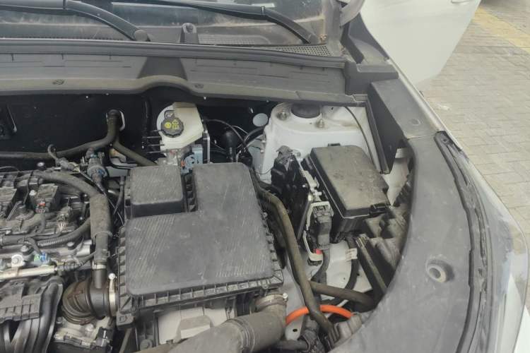 Used CHANGAN NEVO Q05 2025 Truly Delicious Version 125cc Beyond-Excellent Type Engine Bay Left