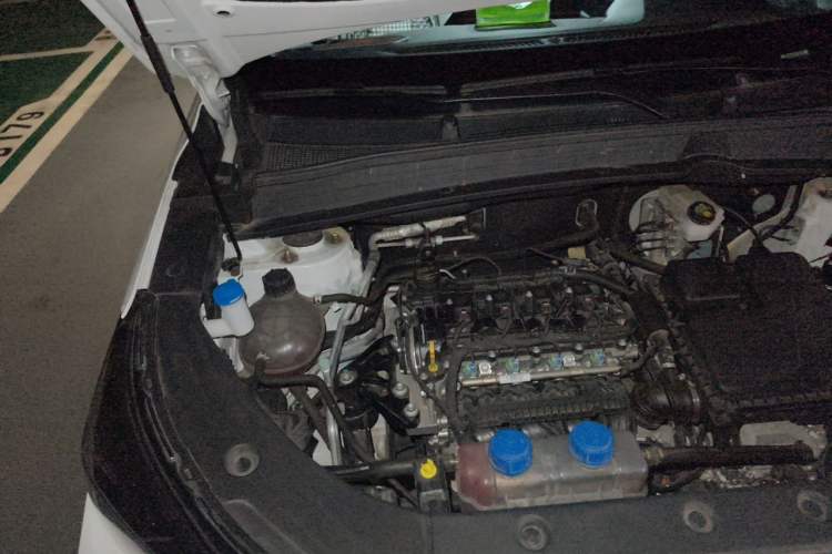 Used CHANGAN NEVO Q05 2025 Truly Delicious Version 125cc Beyond-Excellent Type Engine Bay Right