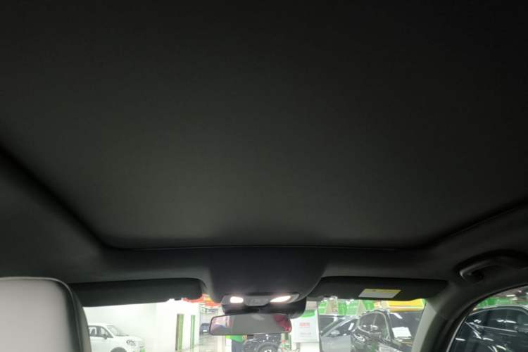 Used CHANGAN NEVO Q05 2025 Truly Delicious Version 125cc Beyond-Excellent Type Headliner