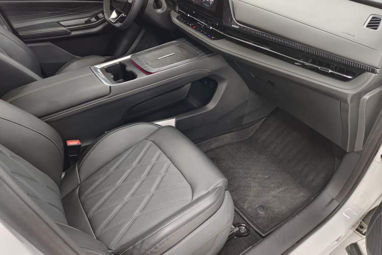 Used CHANGAN NEVO Q05 2025 Truly Delicious Version 125 Deluxe Edition Interior 6