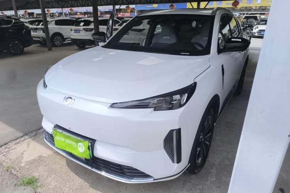 CHANGAN NEVO Q05 2025