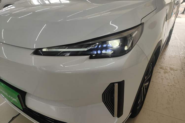 Used CHANGAN NEVO Q05 2025 Truly Delicious Version 125 Leading-Edge Edition Left Front Headlight