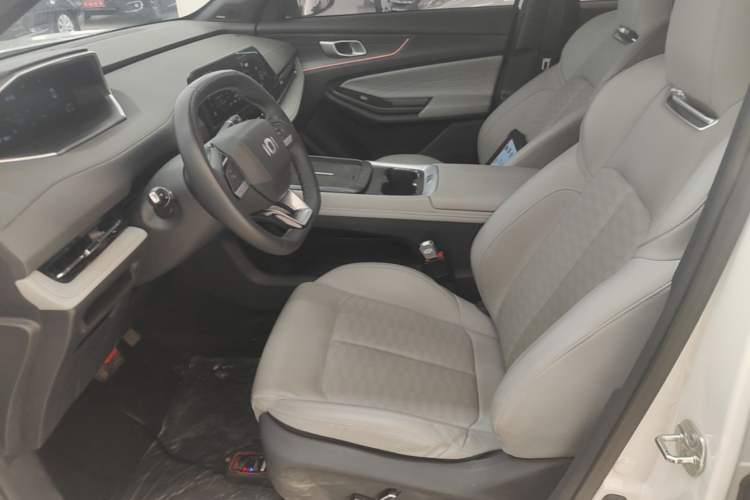 Used CHANGAN NEVO Q05 2025 Truly Delicious Version 125 Leading-Edge Edition Left Front Seat