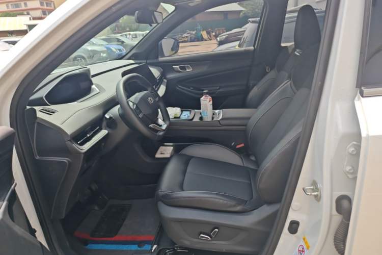 Used CHANGAN NEVO Q05 2025 Truly Delicious Version 125cc Beyond-Excellent Type Left Front Seat